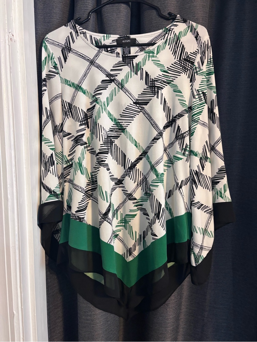 Alfani White, Green & Black Geometric Handkerchief-Hem Tunic